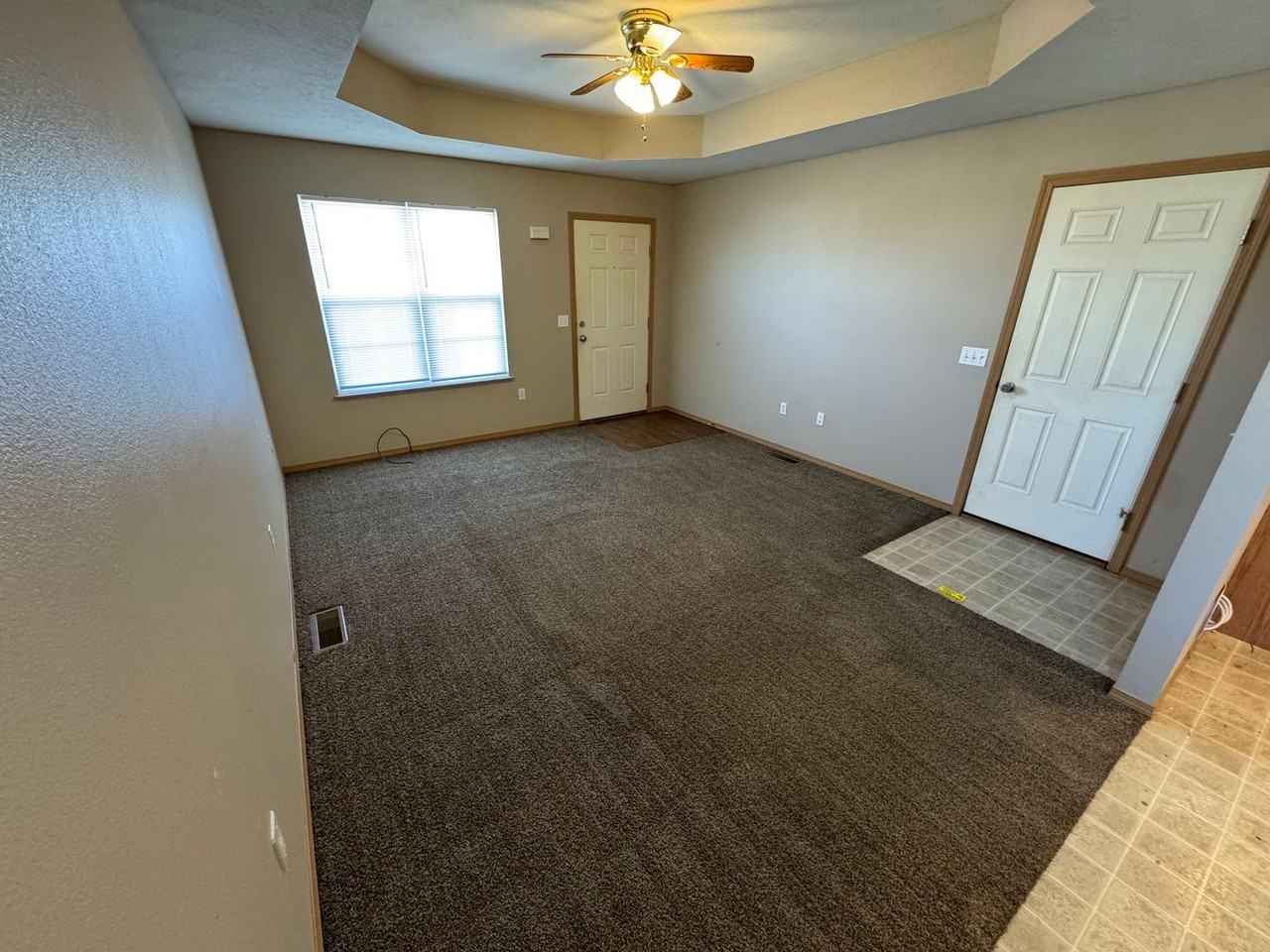 604B W Morgan Ct - Photo 3 of 14