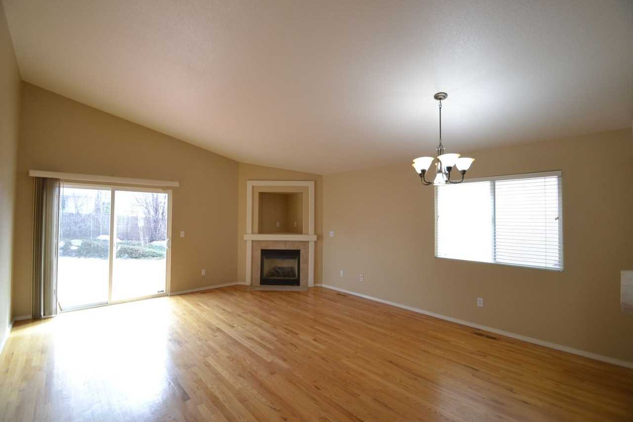 3885 Cherry Plum Dr - Photo 3 of 26