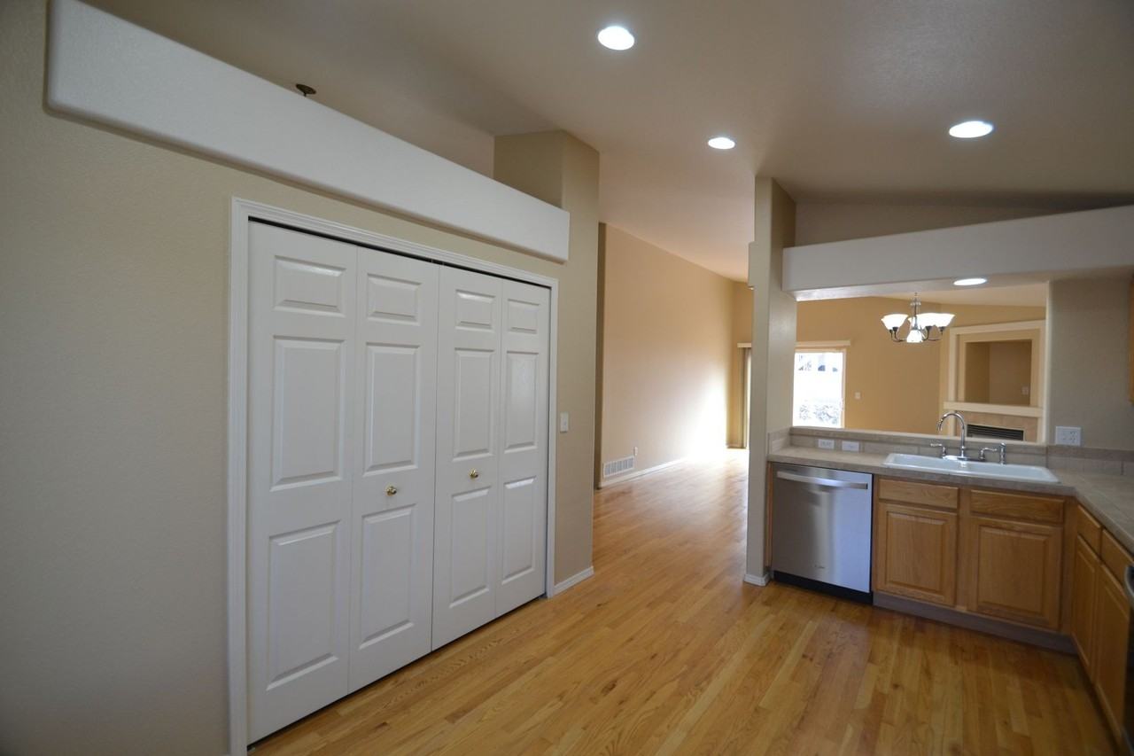 3885 Cherry Plum Dr - Photo 7 of 26