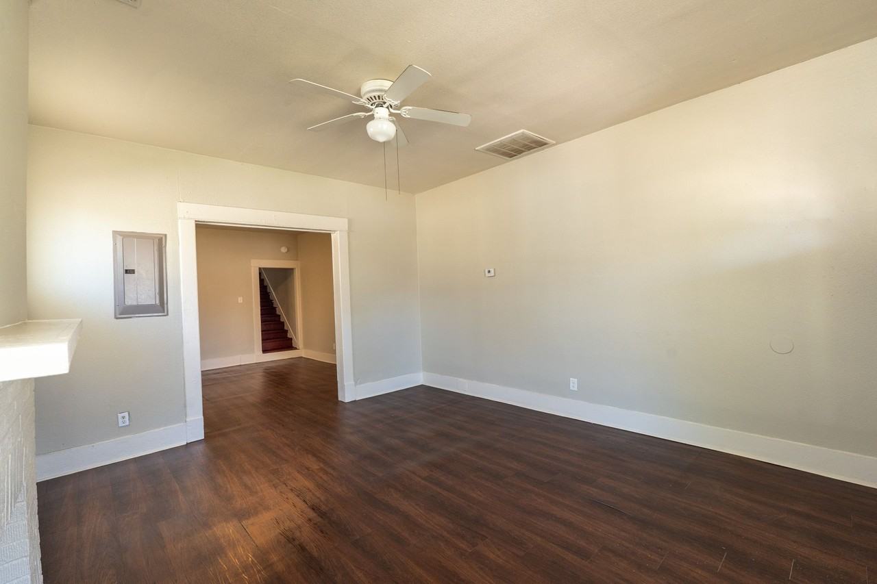 2824 Gorman - Photo 5 of 11