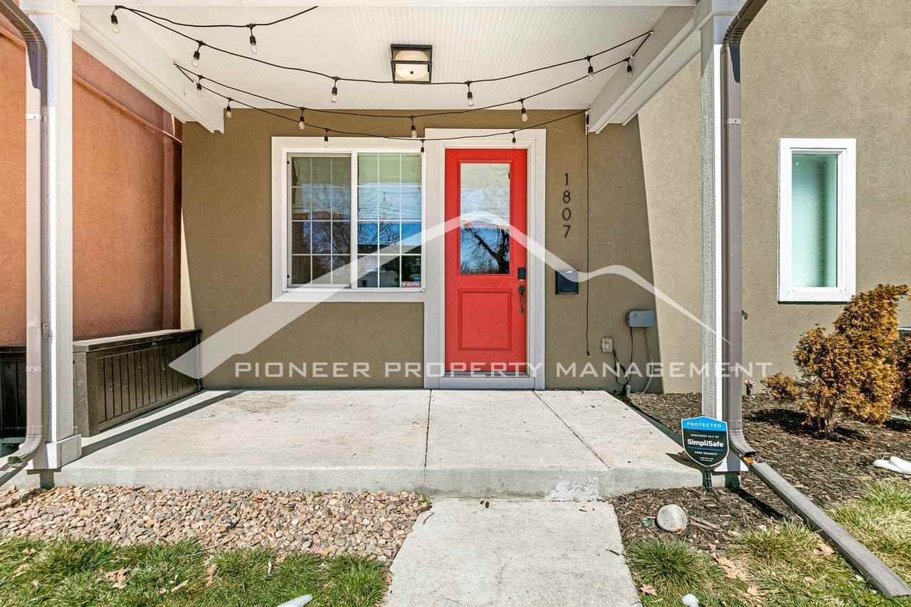 1807 E 36th Ave - Photo 3 of 21