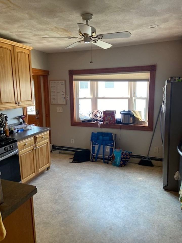 184 Fruit Hill Ave - Photo 5 of 18