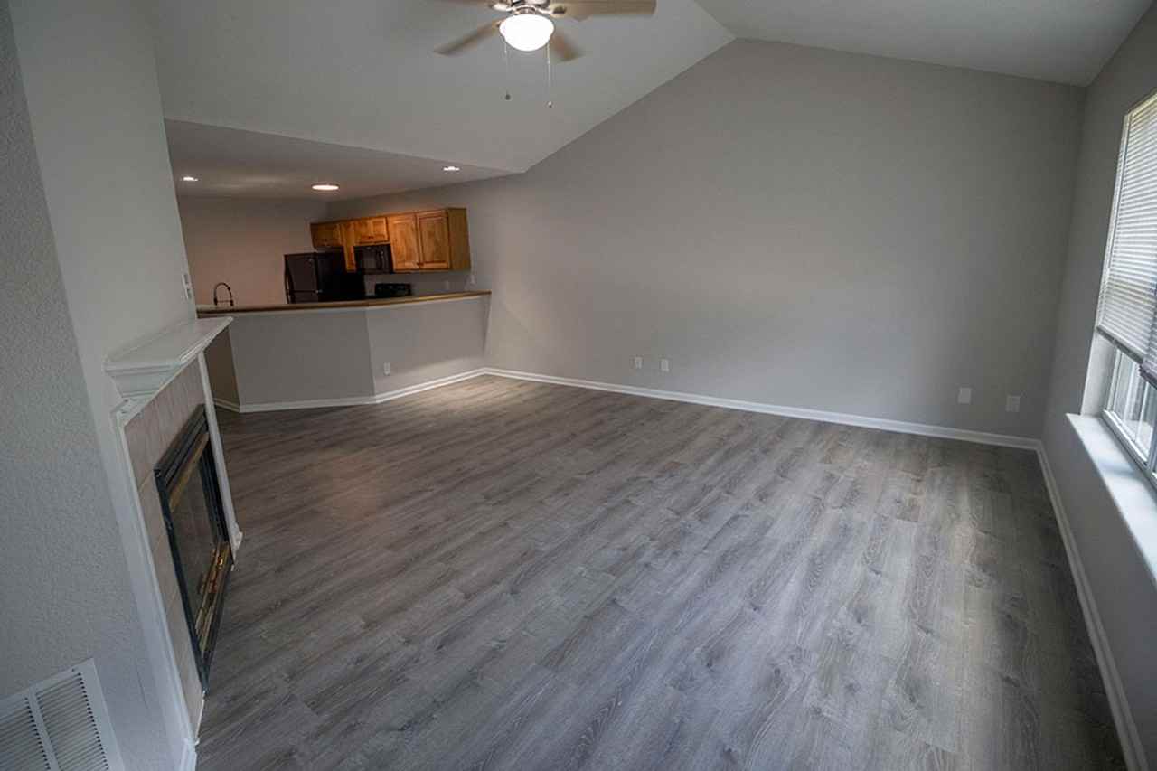 5319 Godas Cir - Photo 3 of 29