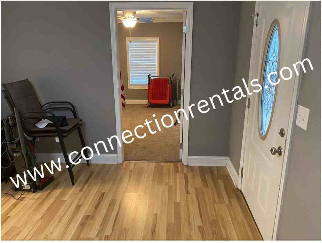 138 Maresca Dr Ne - Photo 6 of 10