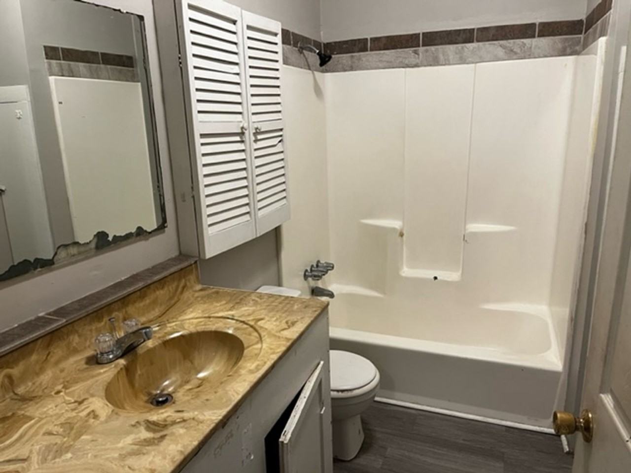 1005 N Oak St Apt B - Photo 6 of 9