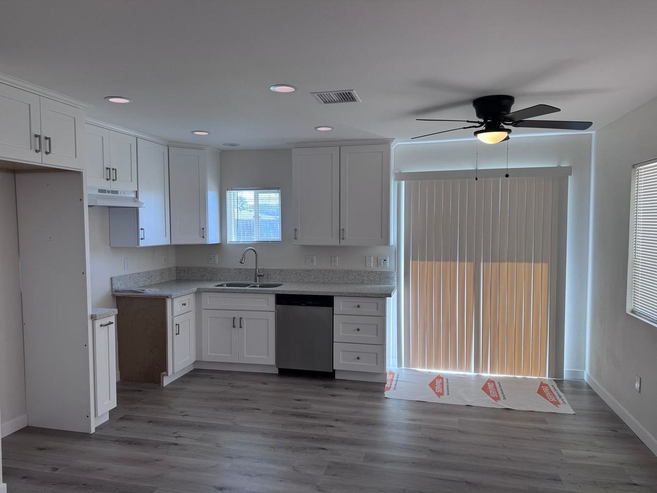 39975 Mary Ln - Photo 3 of 9