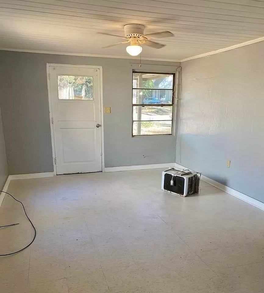 1210 Gillespie Avenue - Photo 2 of 5