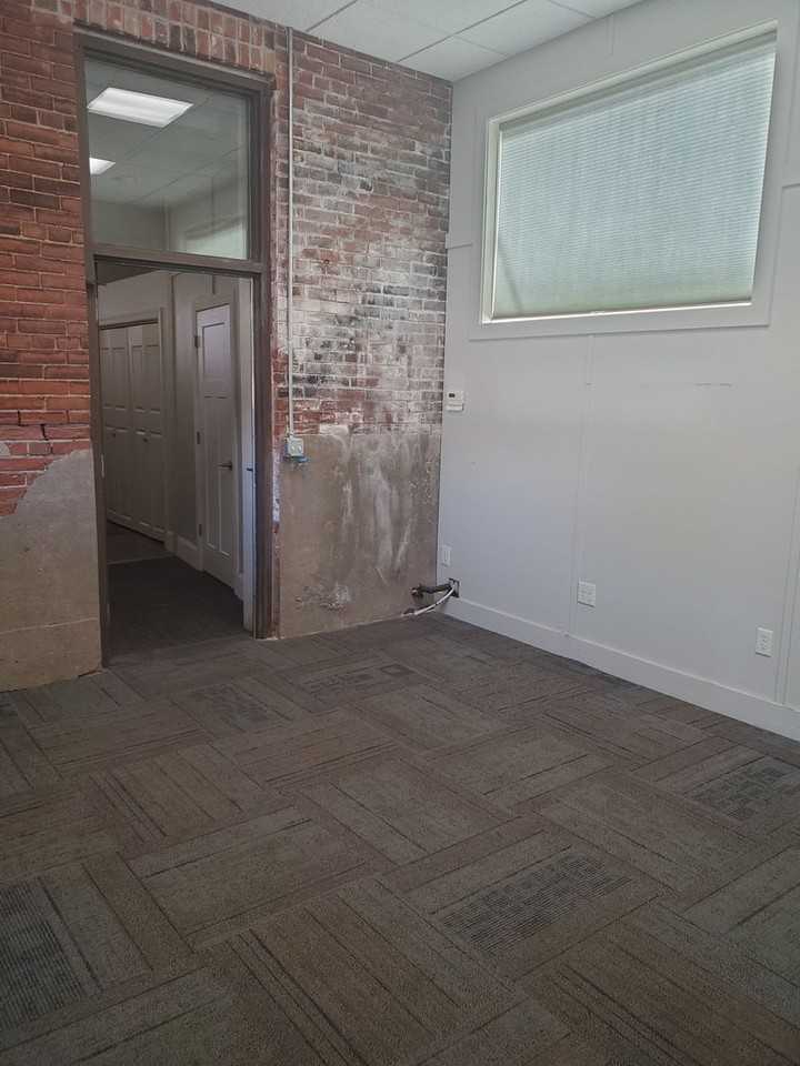 415 14th St - Photo 4 of 18