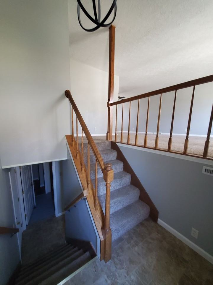 3900 Rolling Wood Ct - Photo 3 of 21