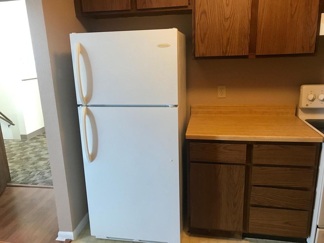 616 BLUEBIRD DR - Photo 3 of 7