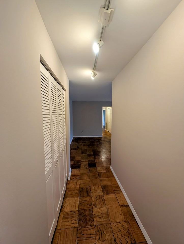 11309 Commonwealth Dr Apt T2 - Photo 3 of 34