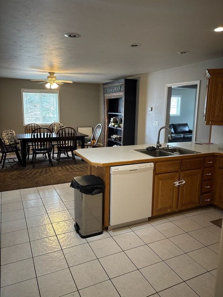 378 E Palomino Dr - Photo 3 of 11