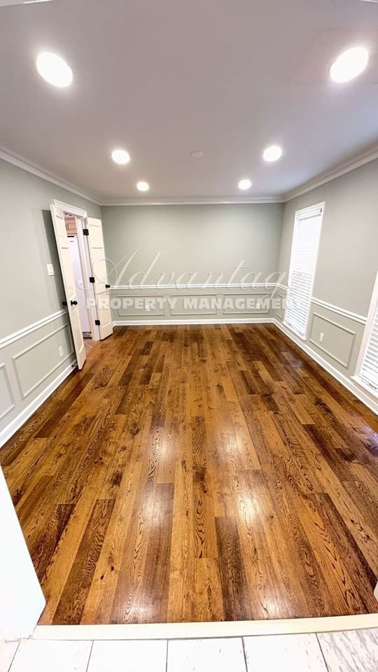 7253 Stamford Dr - Photo 5 of 22