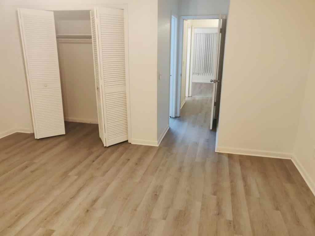 16147 Rambling Vine Dr E - Photo 6 of 9