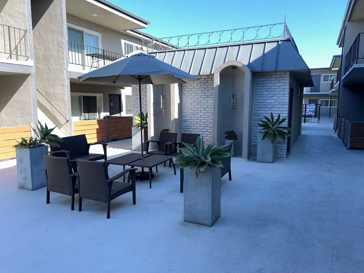 23906 Ocean Ave - Photo 4 of 4