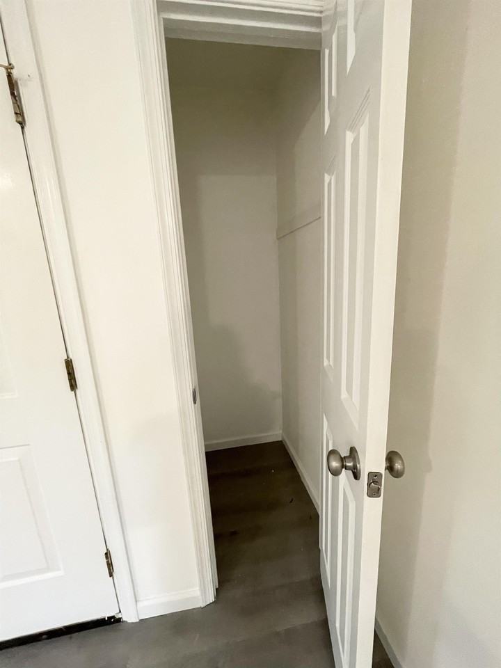 143 Hughes Drive #1 - Photo 4 of 6