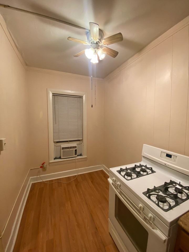 573 Broadway - Photo 2 of 11