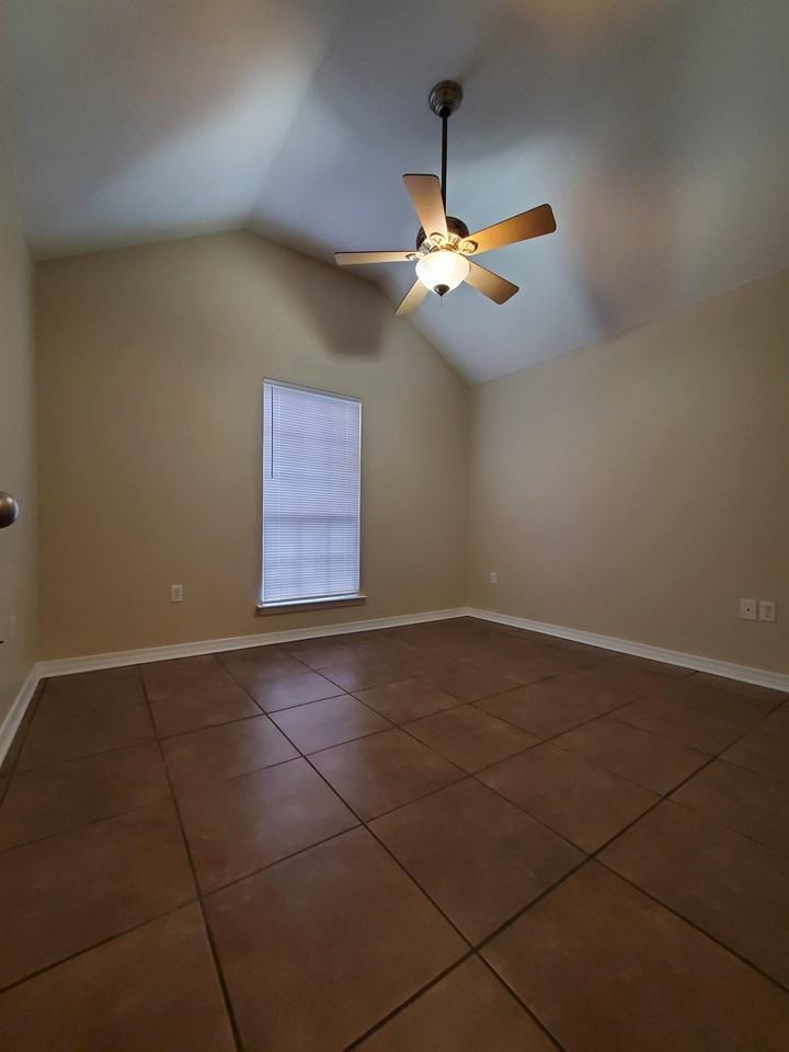 10099 Bald Eagle Dr - Photo 7 of 12