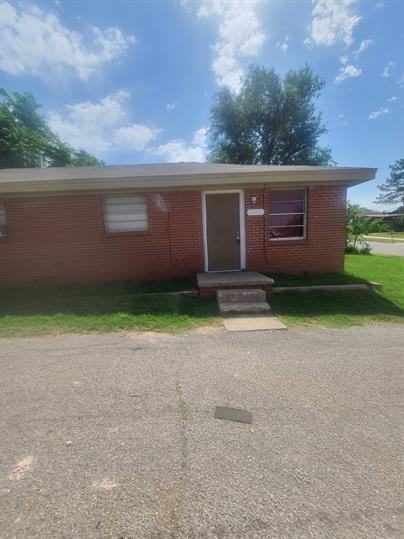 2813 Sw 33Rdplex - Photo 7 of 21