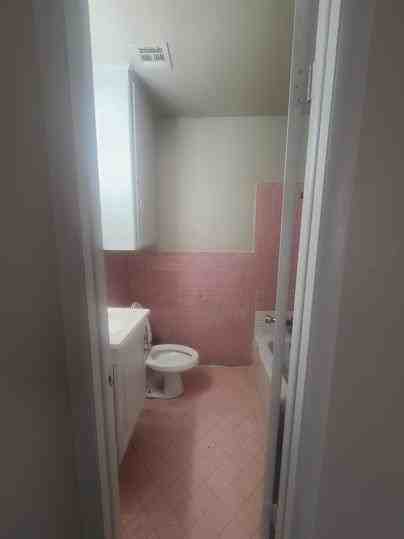 2813 Sw 33Rdplex - Photo 4 of 21