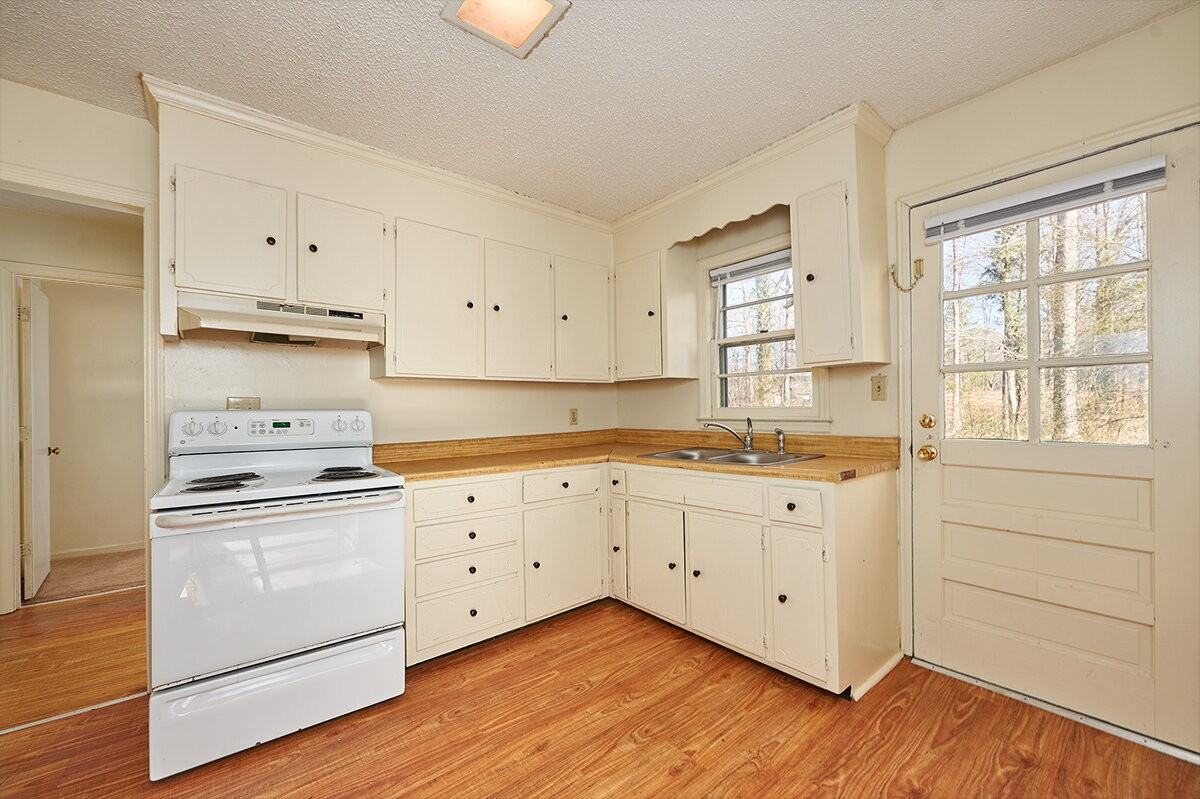 1855 Hwy 41-S - Photo 3 of 8