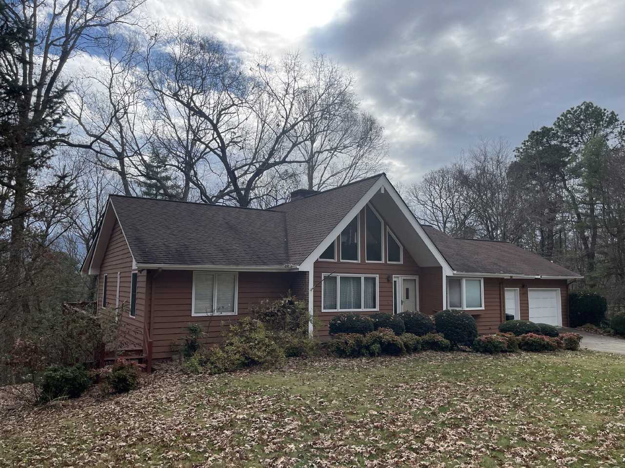 411 Oak Ridge Dr - Photo 2 of 22