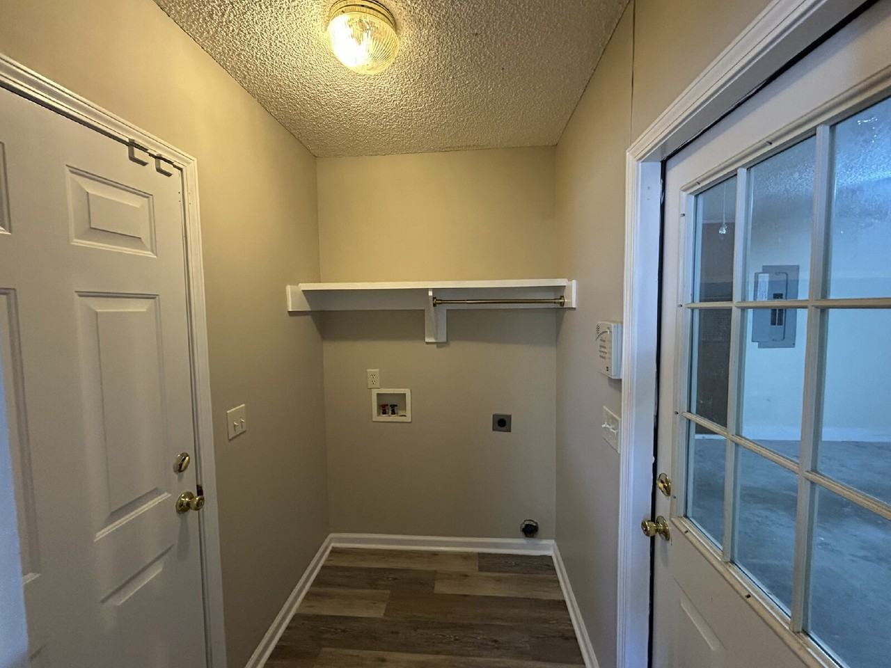 307 N Belmont Ct - Photo 4 of 13