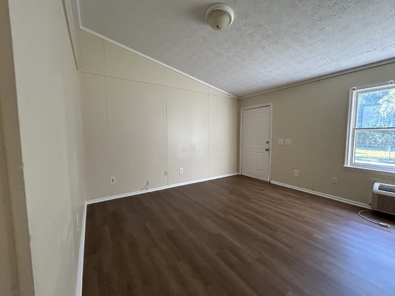101 Edelle Osgood Ave - Photo 2 of 7