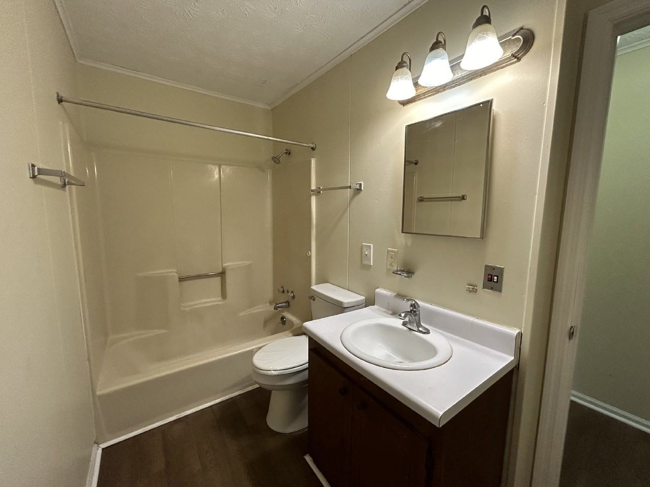 101 Edelle Osgood Ave - Photo 5 of 7