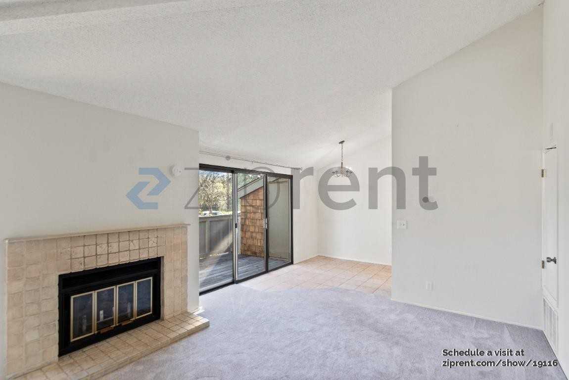 1910 La Terrace Cir - Photo 2 of 18