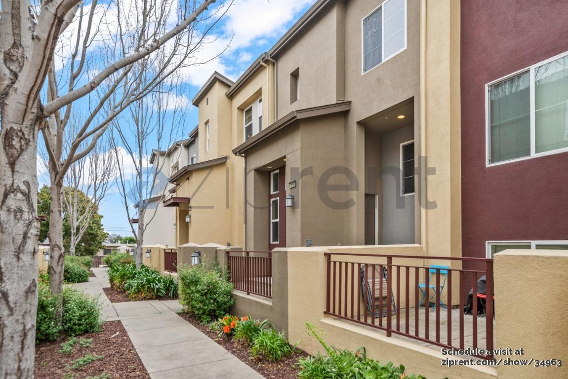 2858 10th St - Photo 4 of 31