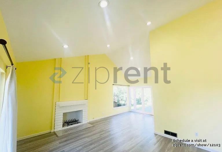 3832 Ainsley Ct - Photo 3 of 14