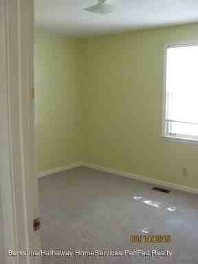 348 Golden Dr - Photo 2 of 13