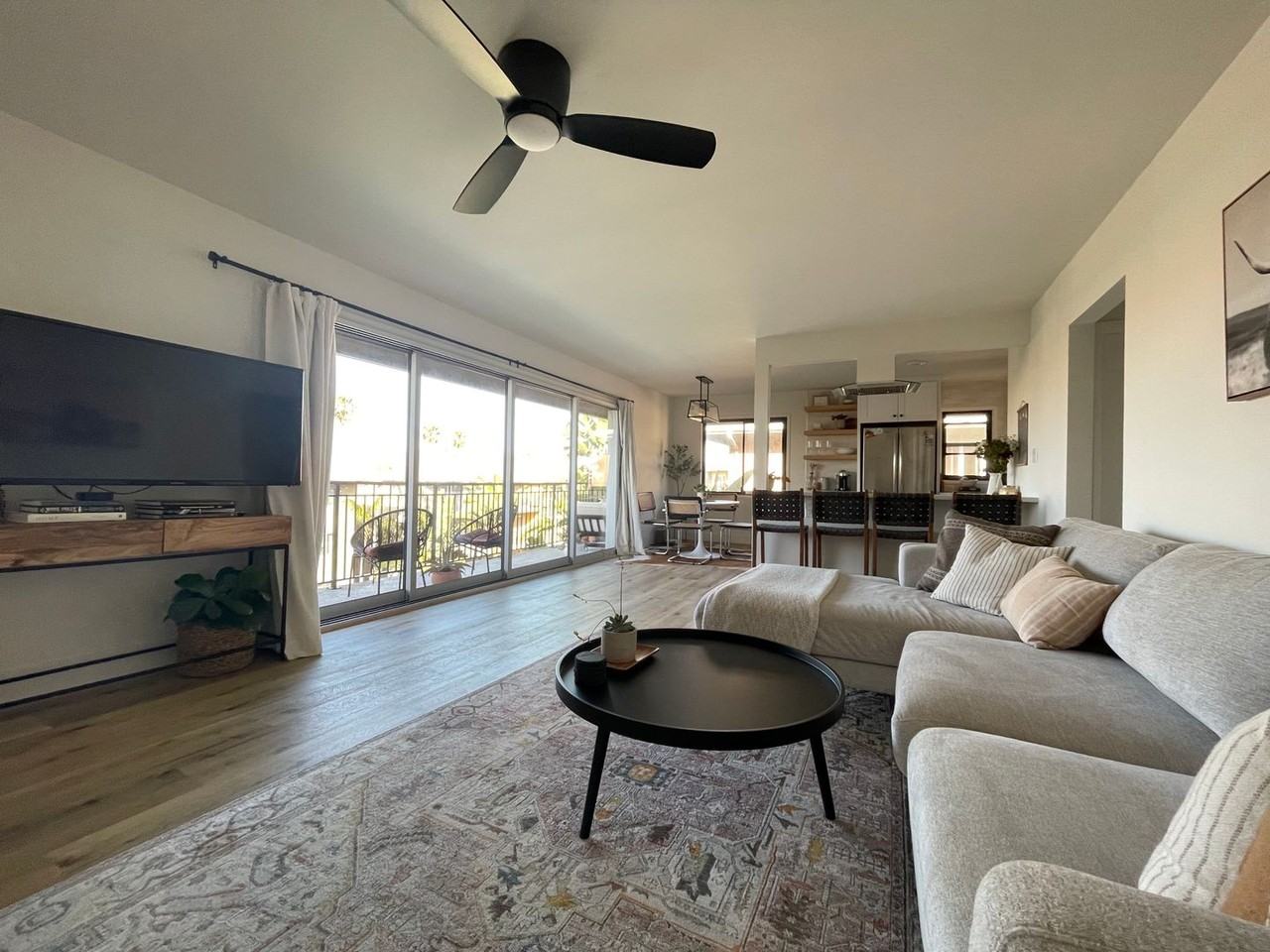 5359 La Jolla Blvd #24 - Photo 2 of 11