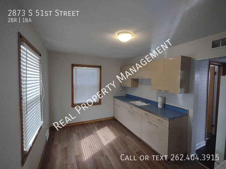 2873 S 51st St - Photo 2 of 11