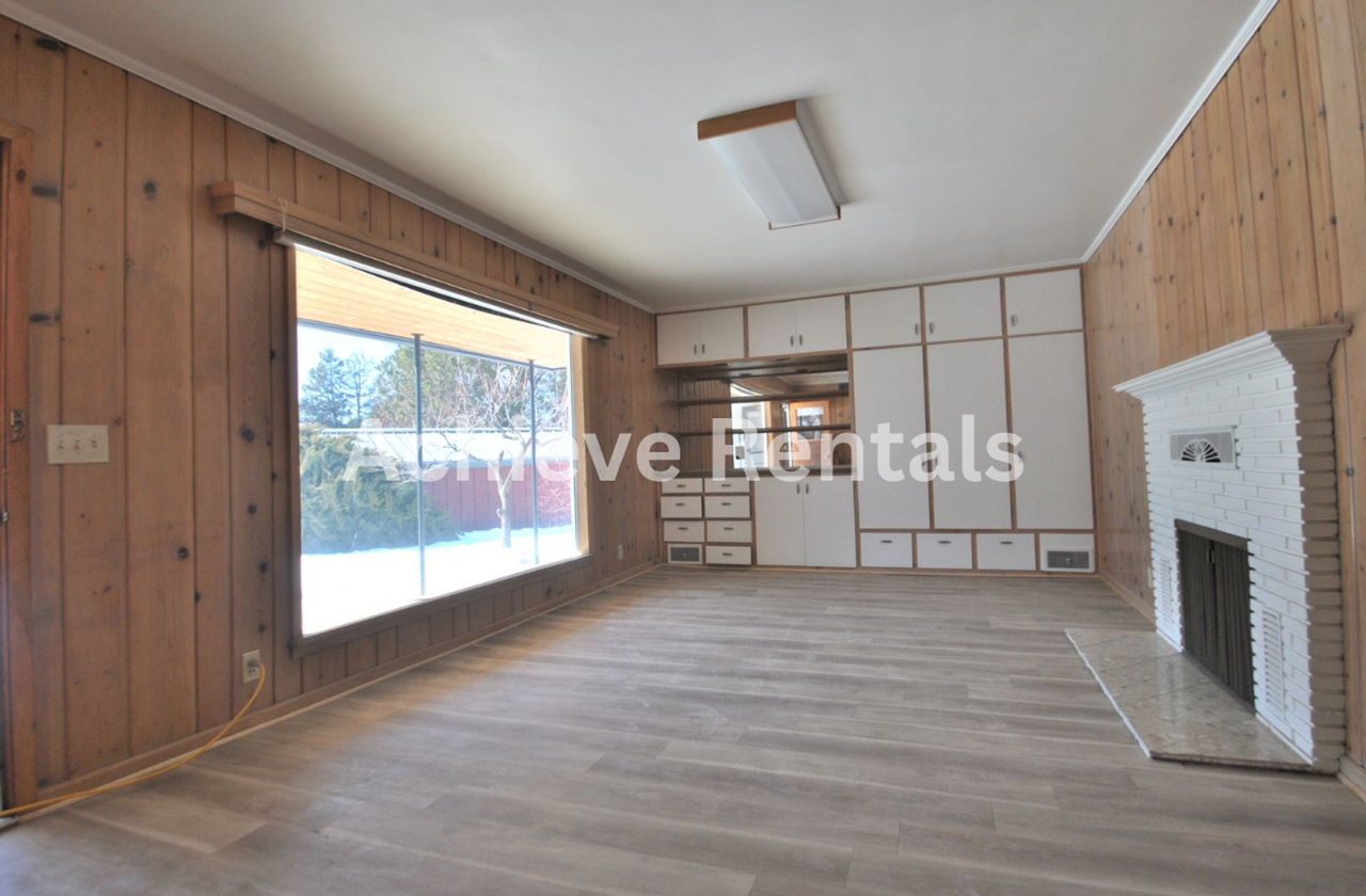 841 Juniper Dr - Photo 5 of 12