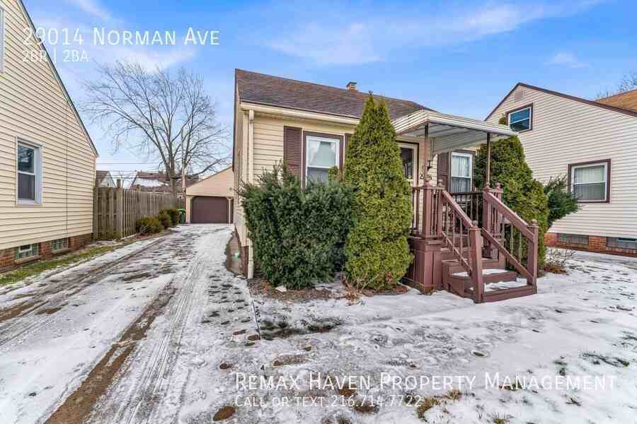 29014 Norman Ave - Photo 2 of 28