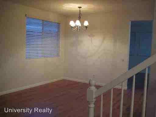 249 E Carol Way - Photo 2 of 18