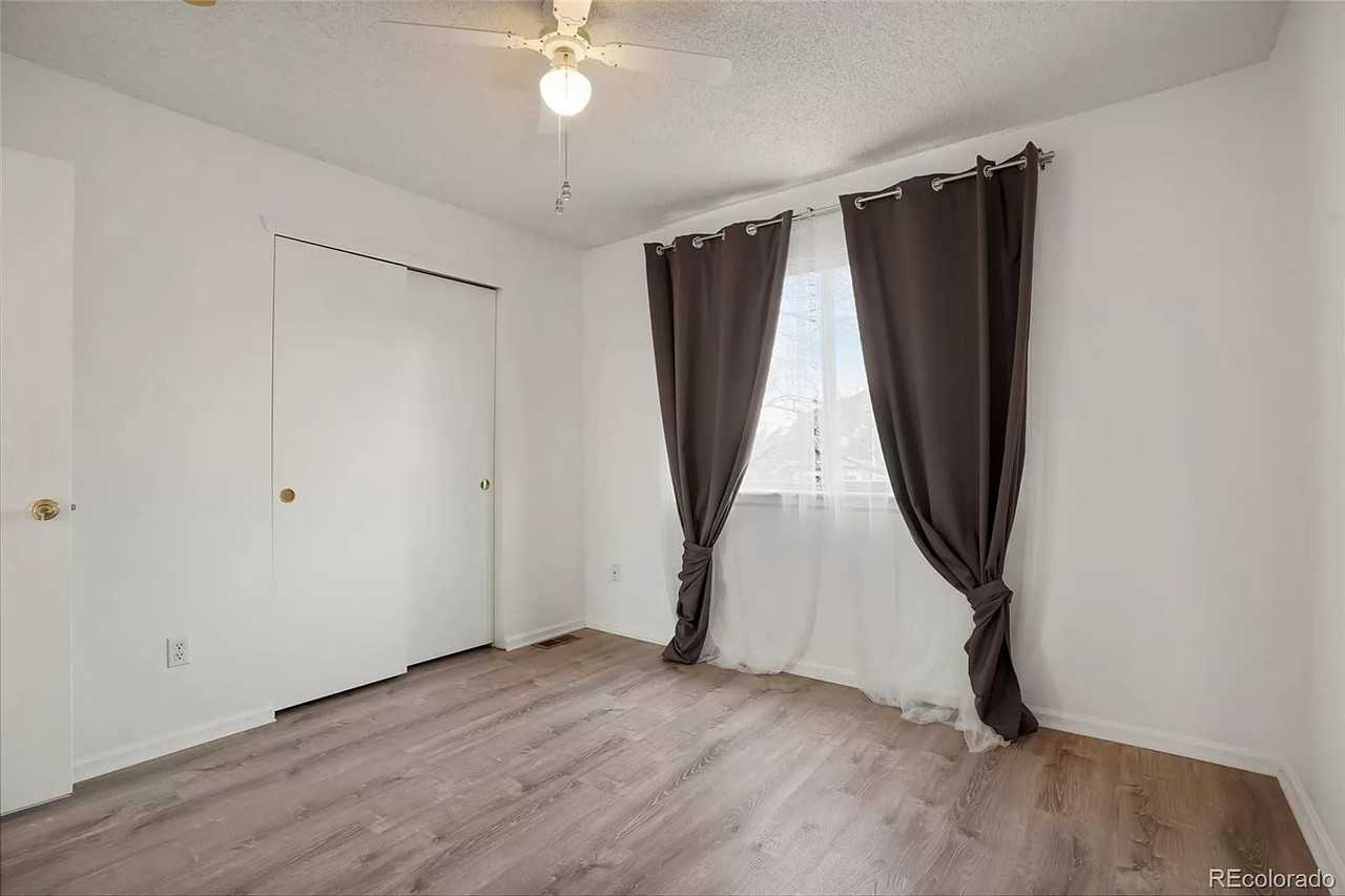 5246 S Jebel Way - Photo 2 of 10