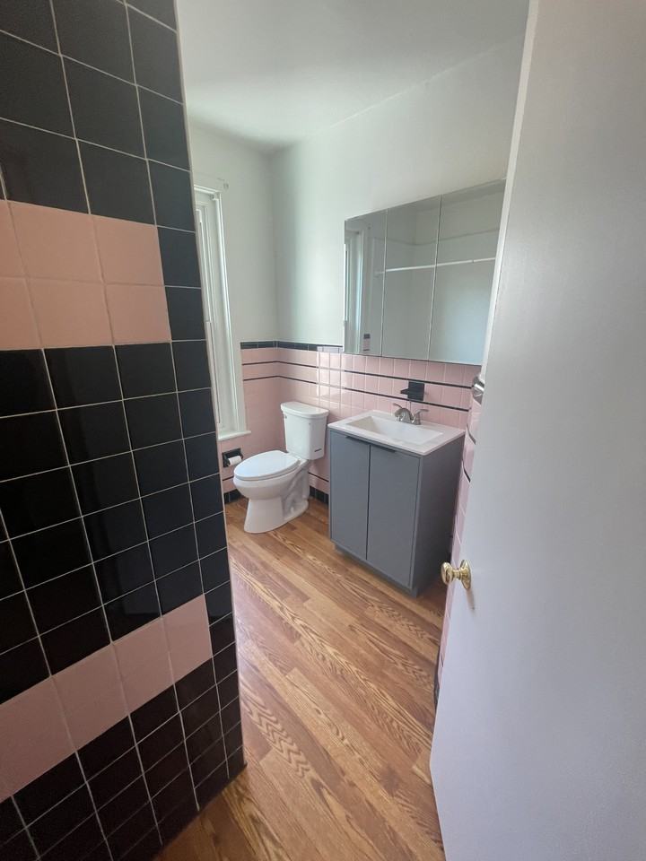 528 Penn Avenue #2 - Photo 7 of 22