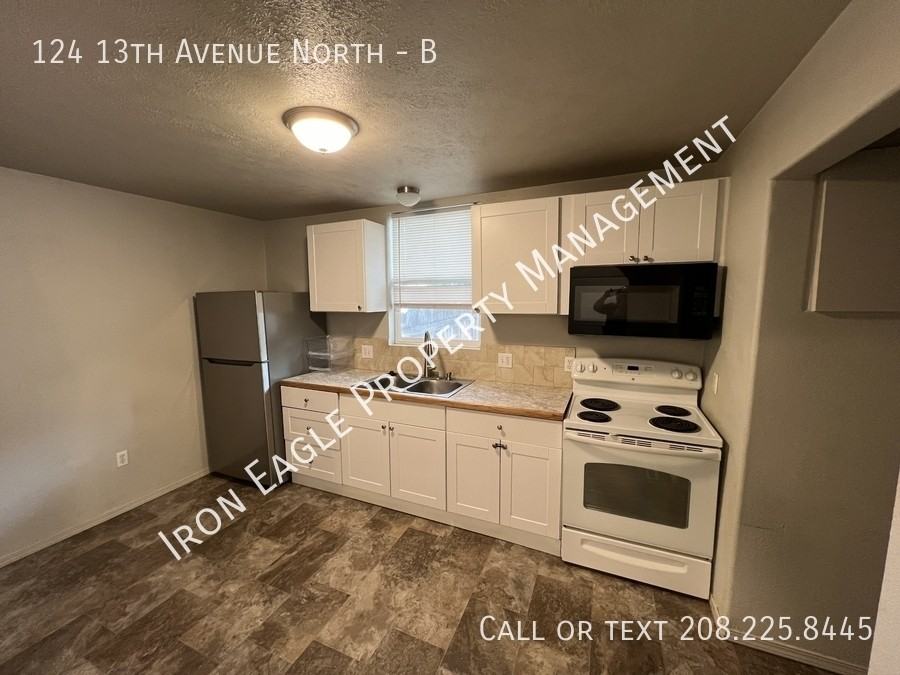 124 13th Avenue North #B - Photo 4 of 8