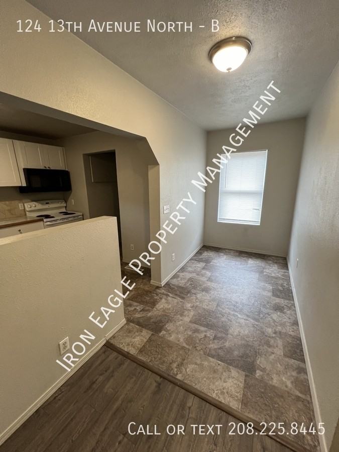 124 13th Avenue North #B - Photo 5 of 8