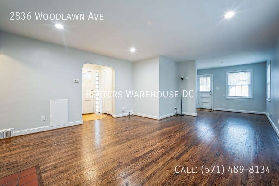 2836 Woodlawn Ave - Photo 2 of 15