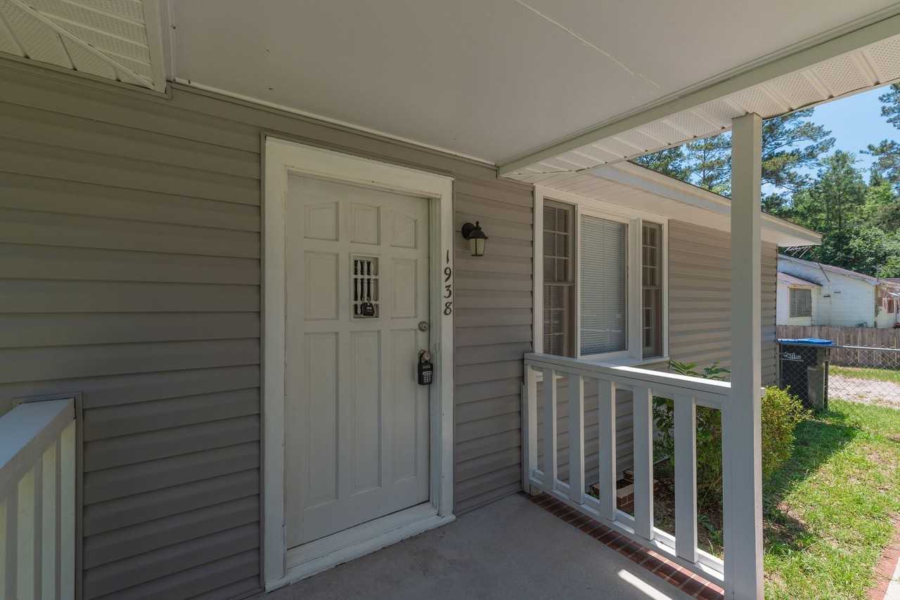 1938 George Rd - Photo 3 of 28