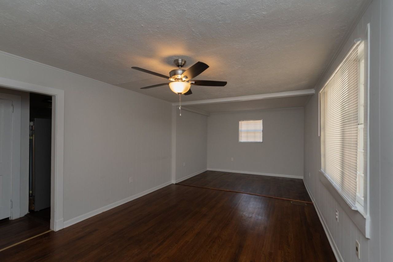 1938 George Rd - Photo 4 of 28