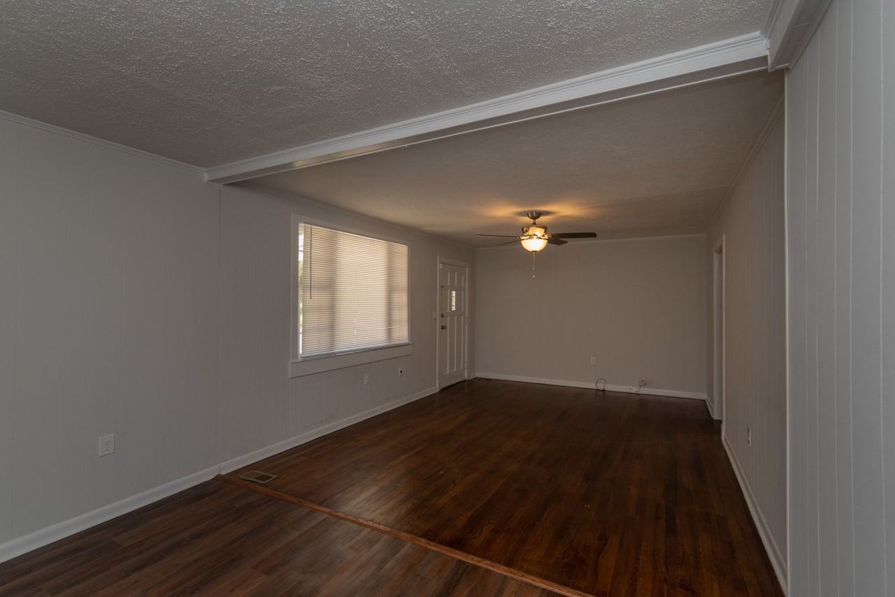 1938 George Rd - Photo 5 of 28