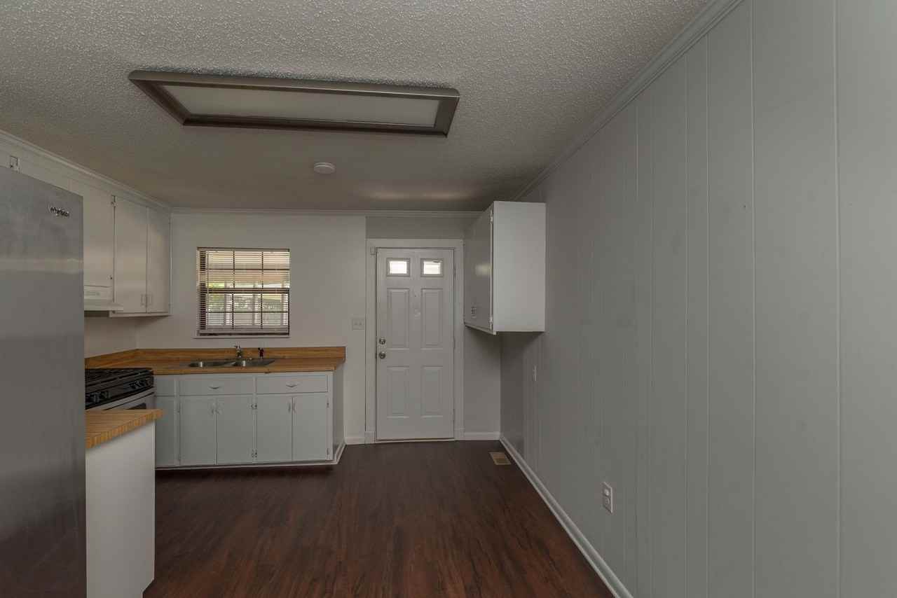 1938 George Rd - Photo 6 of 28