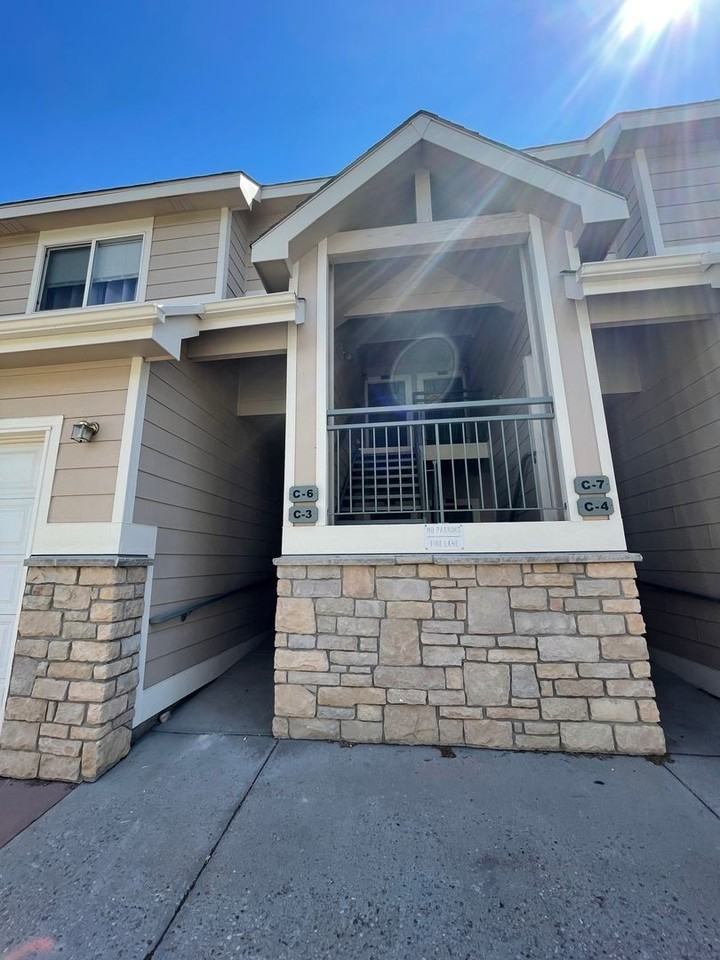 3945 Landings Dr Unit C3 - Photo 2 of 15