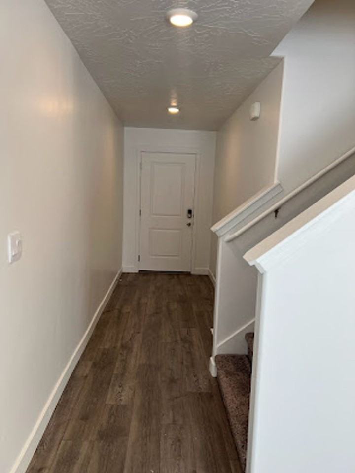 2943 W Ezra Dr - Photo 3 of 17