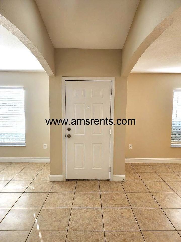 149 Conch Dr - Photo 7 of 41